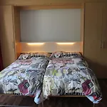 Salute 206 לויקרבאד