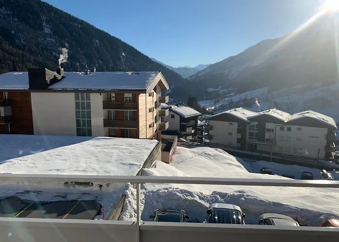 Salute 206 Appartement *